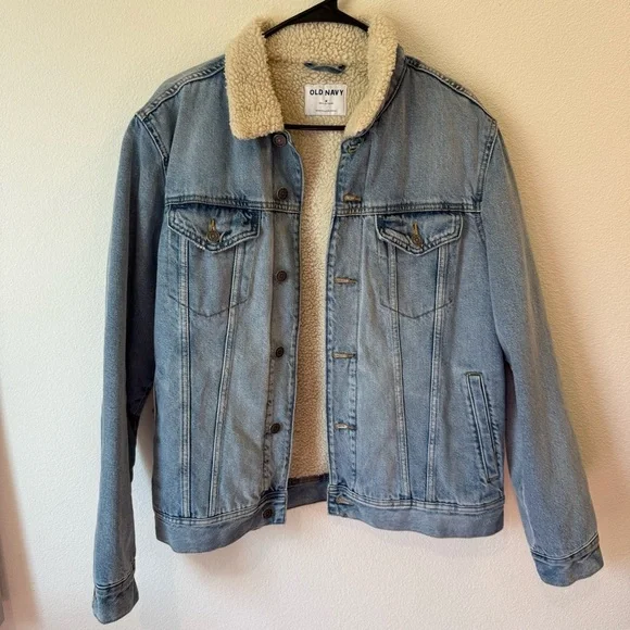 Old Navy Sherpa Lined Denim Jacket - Picture 3 of 9